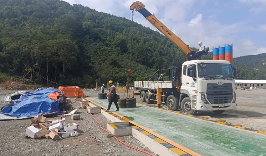 kiểm định cân điện tử 60 tấn