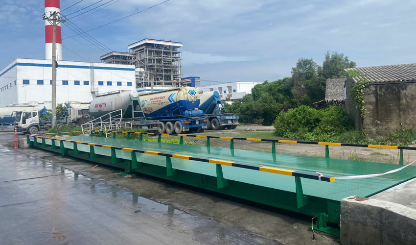 trạm cân ô tô 80 tấn nổi tại Vĩnh Long